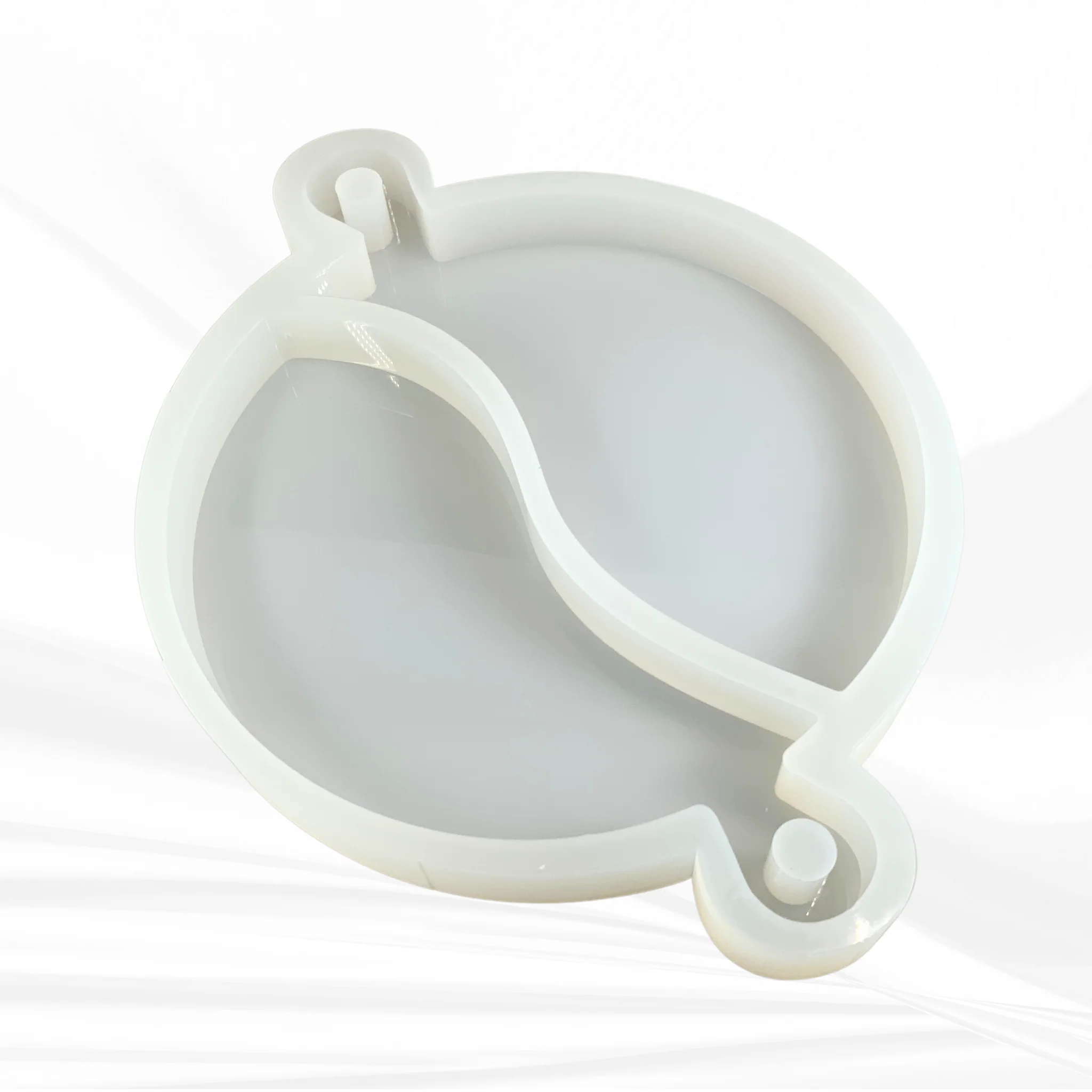 12" Round x 1.25" Romeo & Juliet Serving Board Set Silicone Mold - Nesting Serving Board Mold - Image 3