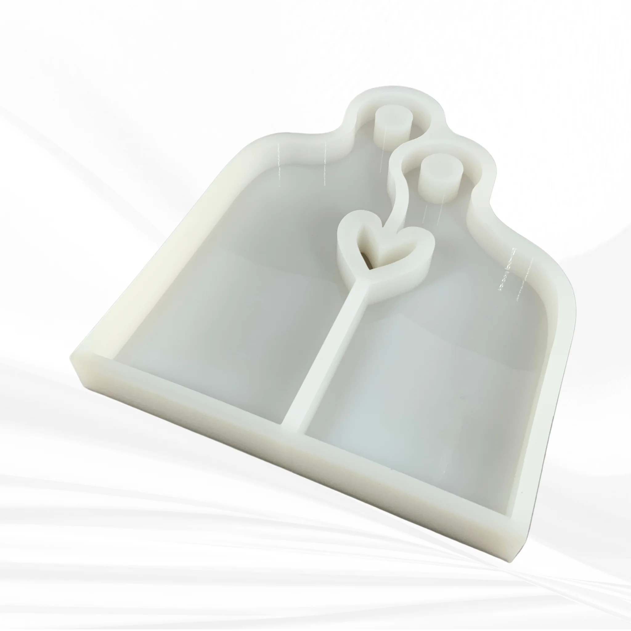 17" X 14" x 1.25" Romeo & Juliet Nesting Heart Serving Board Set Silicone Mold - Nesting Charcuterie Mold - Image 4